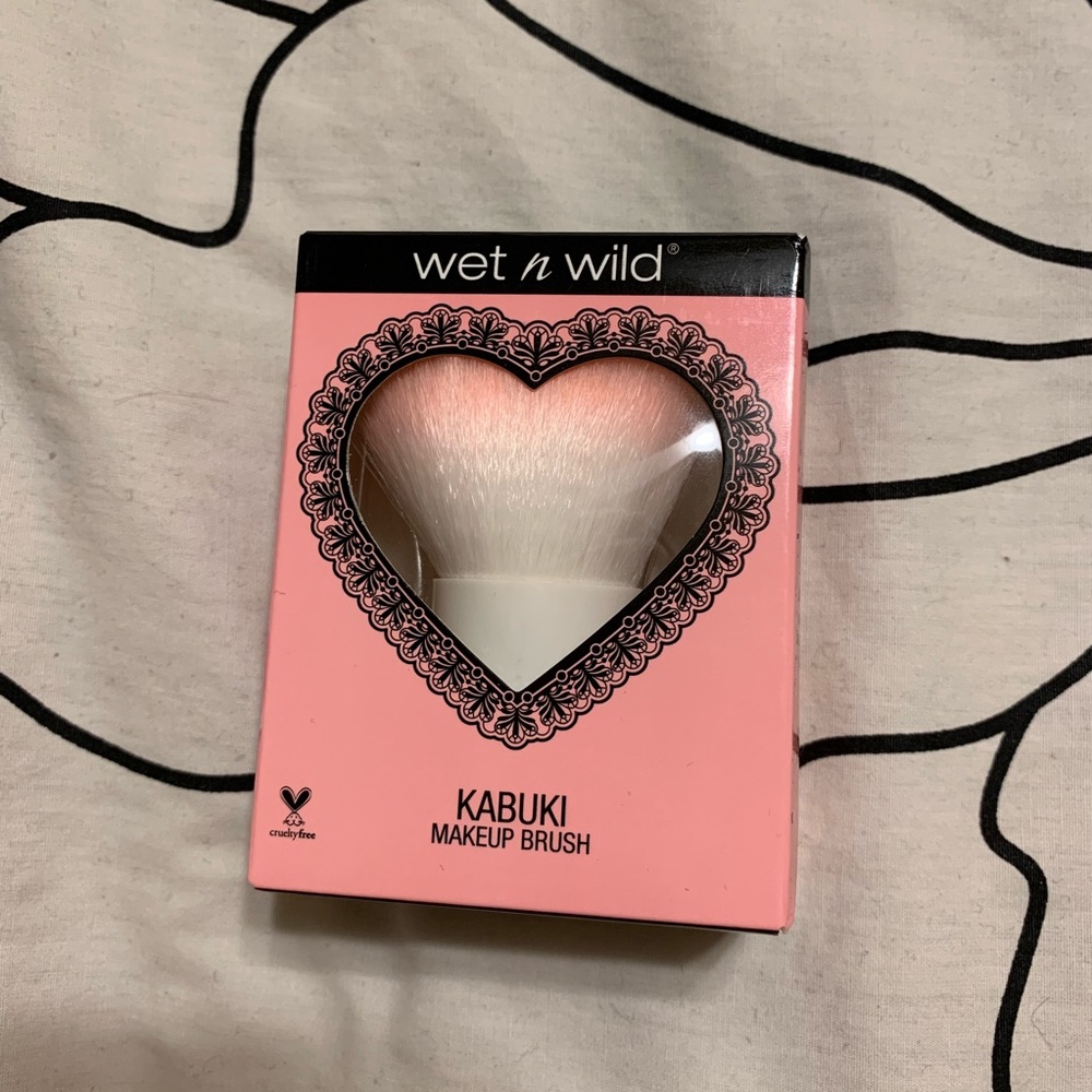 Wet N Wild Kabuki Makeup Brush